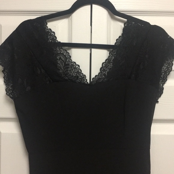 Stunning black dress - Picture 2 of 5